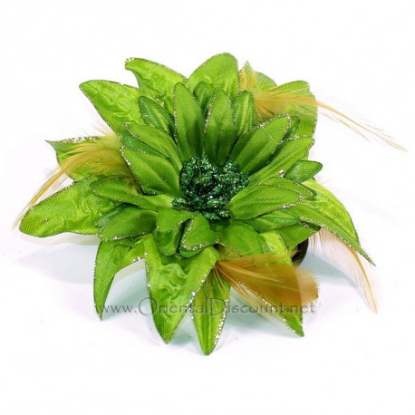 Fleur à cheveux vert et plumes