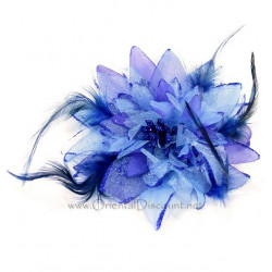 Fleur à cheveux bleu roy
