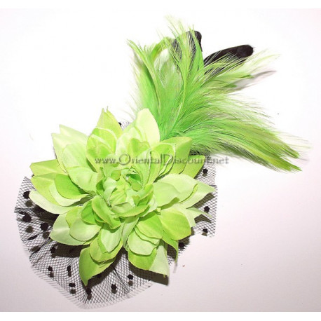 Fleur à cheveux vert clair