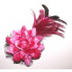Fleur à cheveux et plumes fuschia