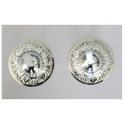 Paire de sagattes ciselées 