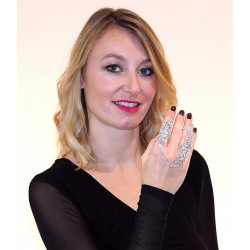 Bijou de main strass argenté et longue bague