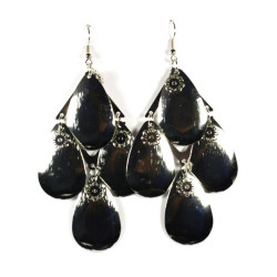 Boucles d oreilles fantaisie grappe de pétales argentés