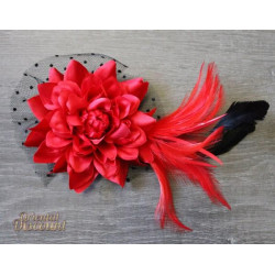 Fleur à cheveux et plumes rouge