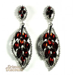 Boucles d'oreilles fantaisie feuille strass rouge cerise