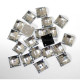 Lot de 20 carrés strass violet à enfiler