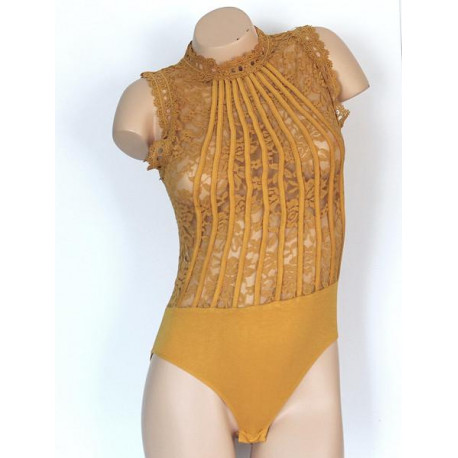 Body femme en dentelle col droit