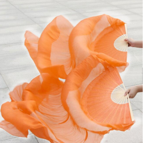 Paire d'éventails ourlés de danse orientale orange