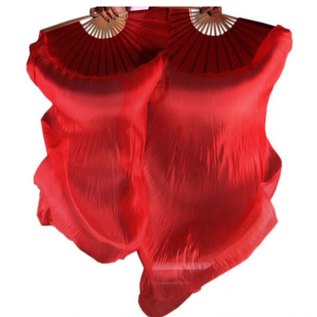 Paire d'Eventails en soie ourlés rouge