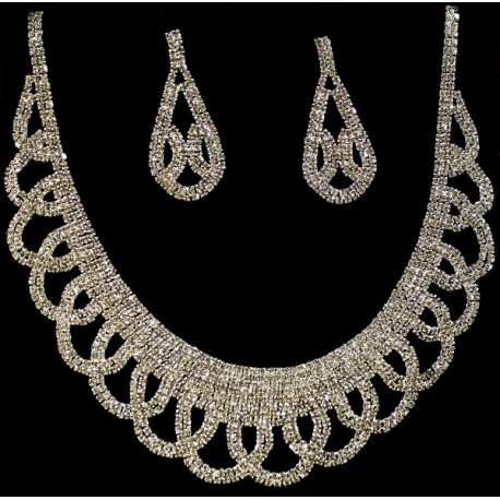 Collier strass et boucles d'oreilles femme