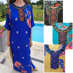 Djellaba femme modèle fleuri pour l'été