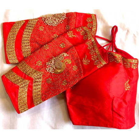 Choli indien brodé et perlé