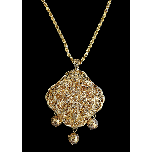 Collier Meskia grande taille motif fleur