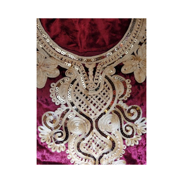 Djellaba femme en velours décor brodé pailleté