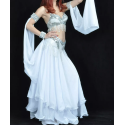 Costume orientale blanc pour la scène grâcieux
