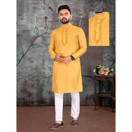 Ensemble Kurta et pantalon Indien satiné