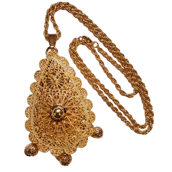 Pendentif Meskia et son collier traditionnel