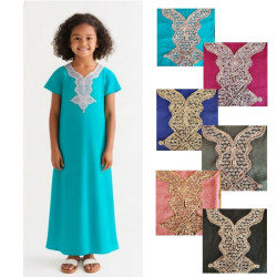 Djellaba fille col brodé disponible en turquoise, bordeaux, bleu roi, kaki et rose