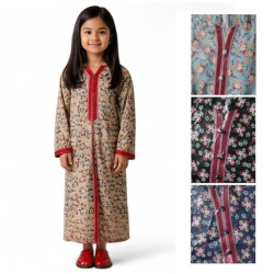 Djellaba fille beige à motifs fleuris et finitions rouges, coupe longue