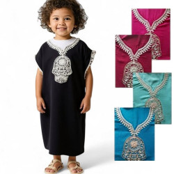 Djellaba fille avec main de Fatma et pompons