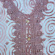 Djellaba femme chic rose poudré imprimé géométrique avec broderie perles et strass