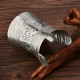 Manchette métal argenté 10 cm réglable – bracelet gravé antique
