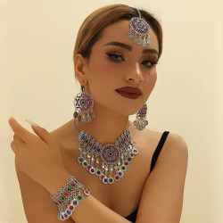 Parure bijoux indiens argent vieilli et pierres colorées