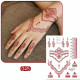 Tatouage temporaire henné motif floral oriental appliqué sur la main