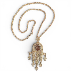 Collier Main de Fatma plaqué or — Pendentif oriental filigrané avec chaîne torsadée - 1