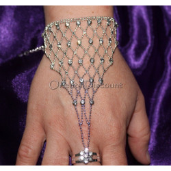 Chaine de main losanges argentés strass