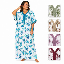 Djellaba femme scintillante disponible en plusieurs coloris avec aperçu des finitions du col et des détails strass