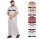 Qamis homme gris manches courtes avec col montant, bandes bleues et aperçu des 5 coloris disponibles