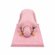 Tapis de prière rose avec femme en prière