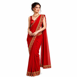 Sari indien rouge élégant à bordure dorée – détail du drapé
