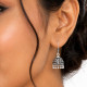 Boucles d’oreilles indiennes Jhumka argentées à pampilles 