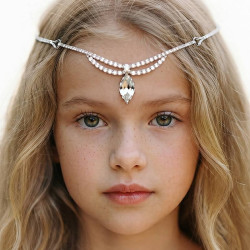 Bijou de front strass porté taille enfant 