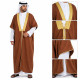 Détails du bisht saoudien marron et doré avec bordures et finitions dorées
